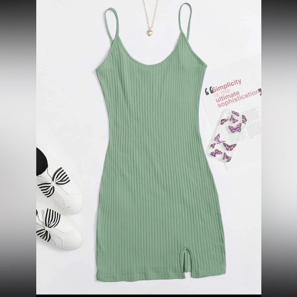 3/$15 NWOT Green ribbed mini dress small